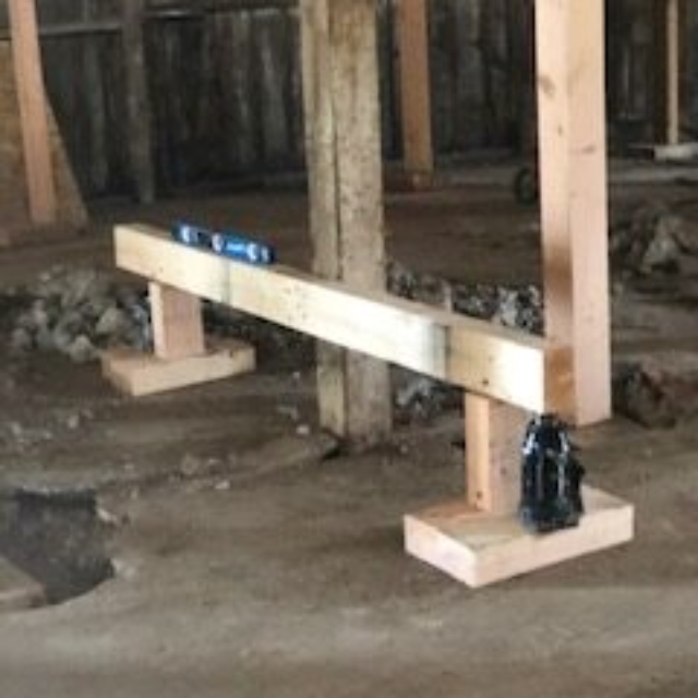 construction, leveling, rafters, posts, lifts