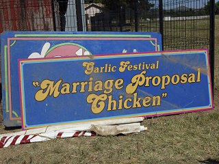 sign,blue,chicken,garlic festival,marriage,propose